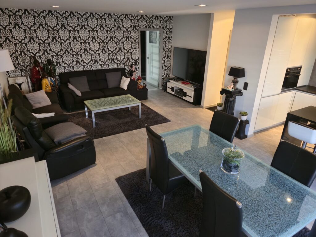 Gelijkvloers appartement met garage in schoten schoten 24